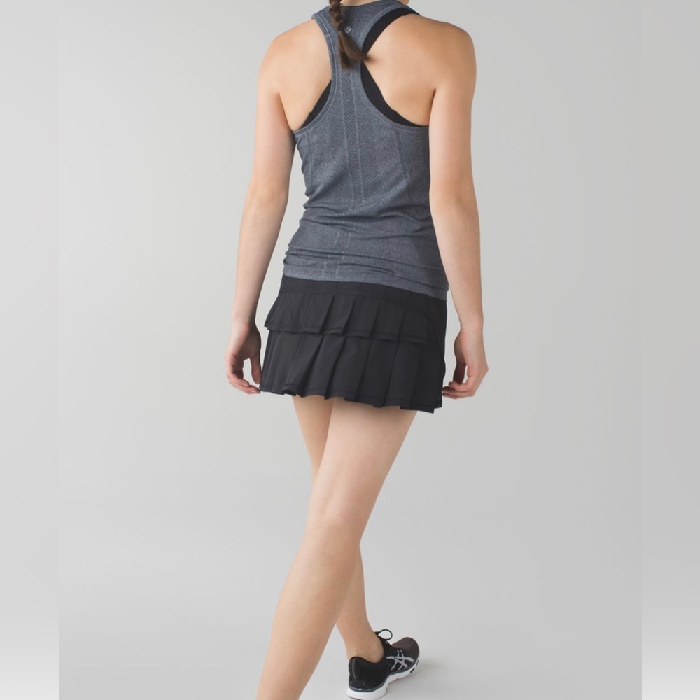 EUC Lululemon Run Pace Setter Black Skirt Womens Sz 10 Regular